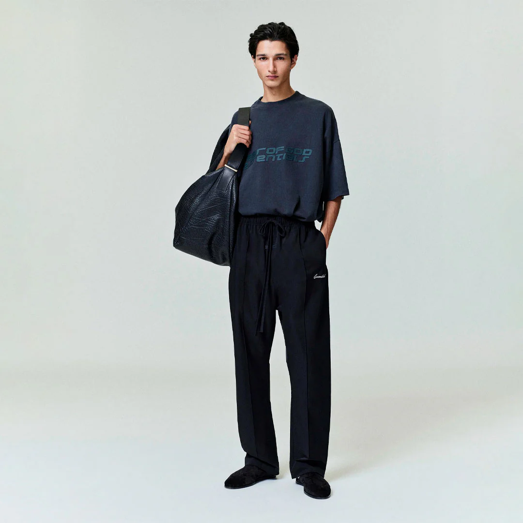 Fear of God Essentials Tee ´90s Vintage Black´