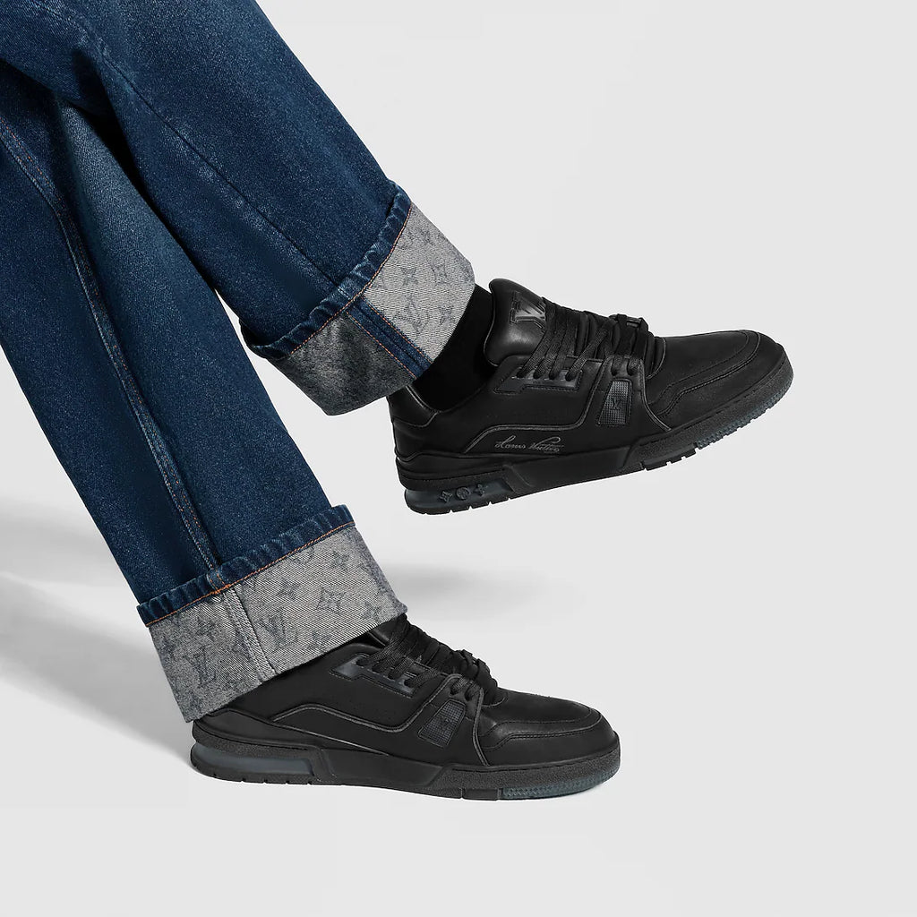 Louis Vuitton Trainer `Distressed Black`