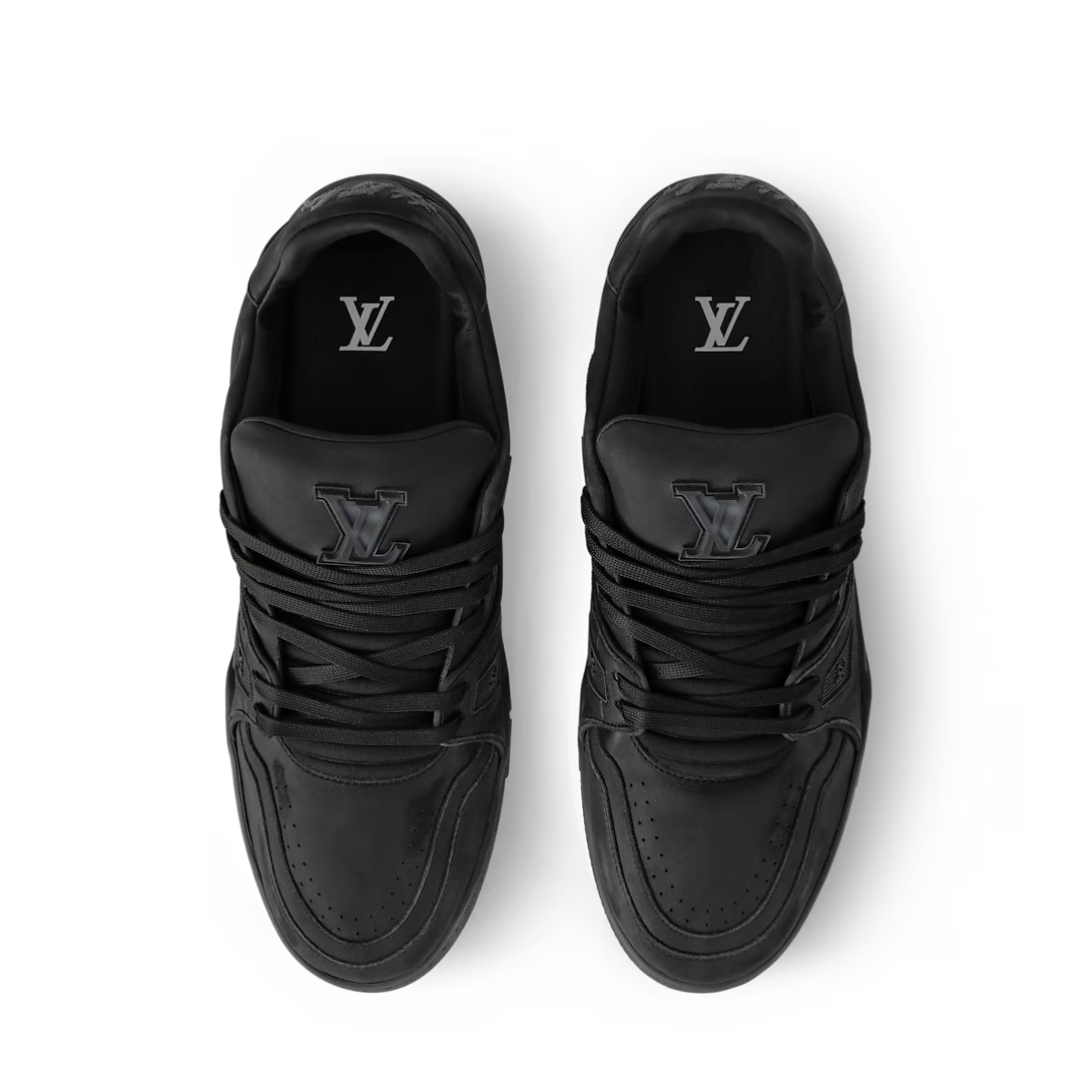 Louis Vuitton Trainer `Distressed Black`