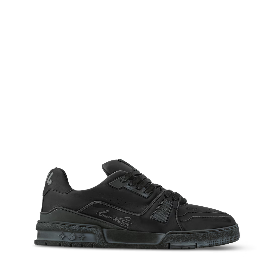 Louis Vuitton Trainer `Distressed Black`
