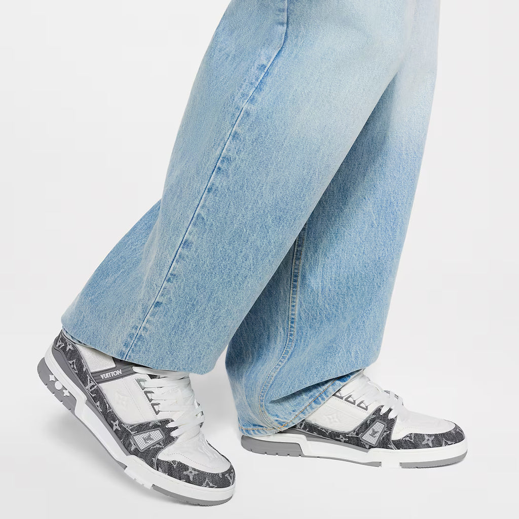 Louis Vuitton Trainer `White Grey Monogram`